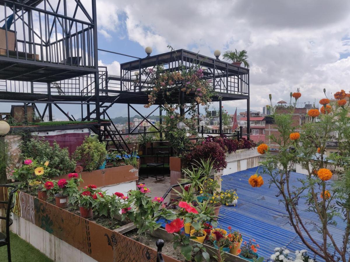 Yog Hostel Katmandu Zewnętrze zdjęcie