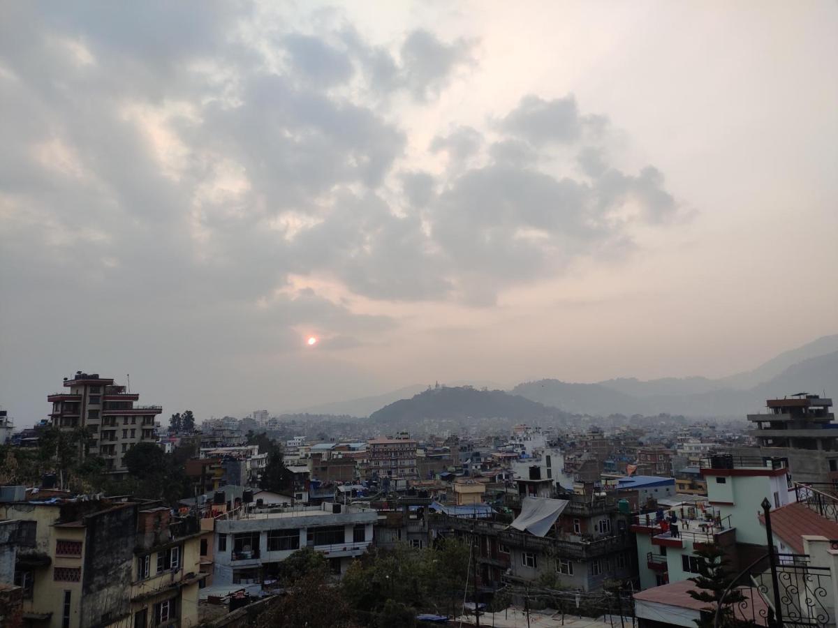 Yog Hostel Katmandu Zewnętrze zdjęcie