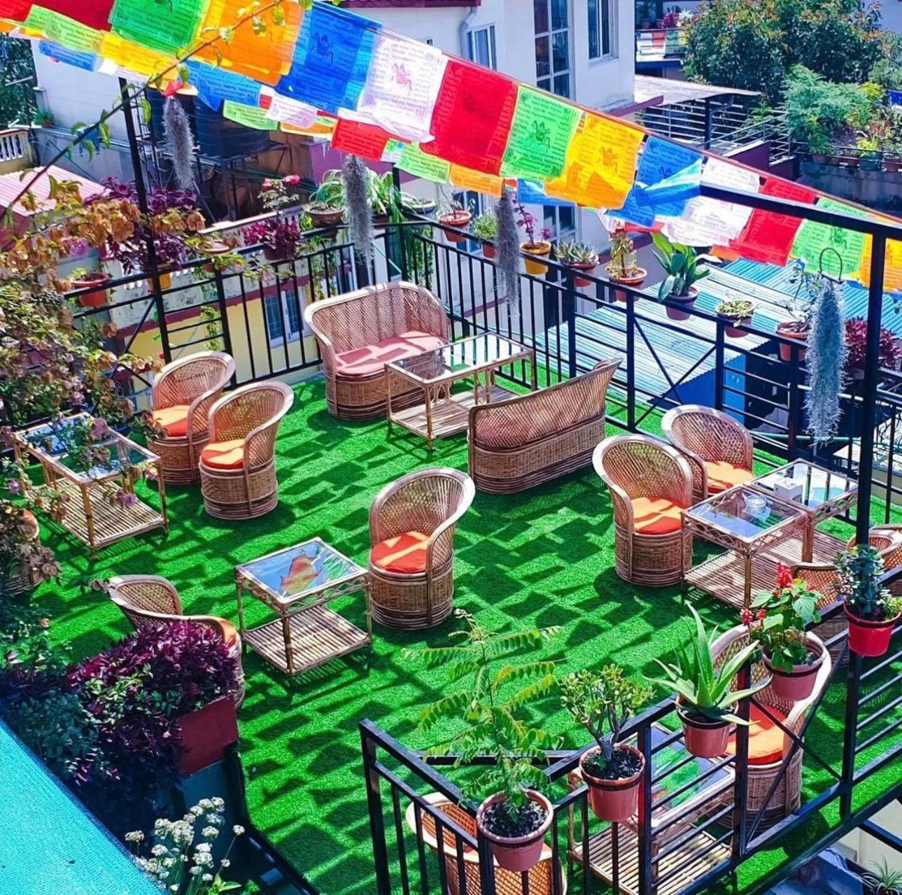 Yog Hostel Katmandu Zewnętrze zdjęcie
