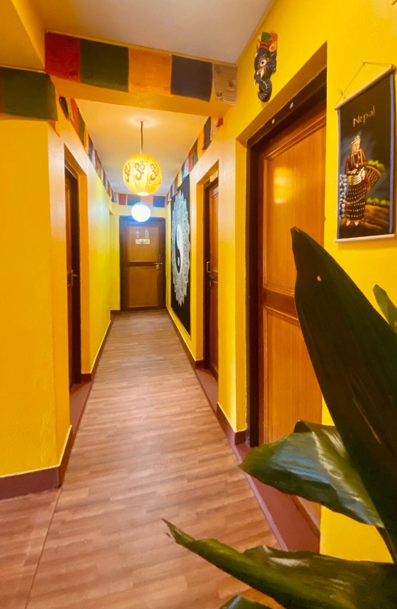 Yog Hostel Katmandu Zewnętrze zdjęcie